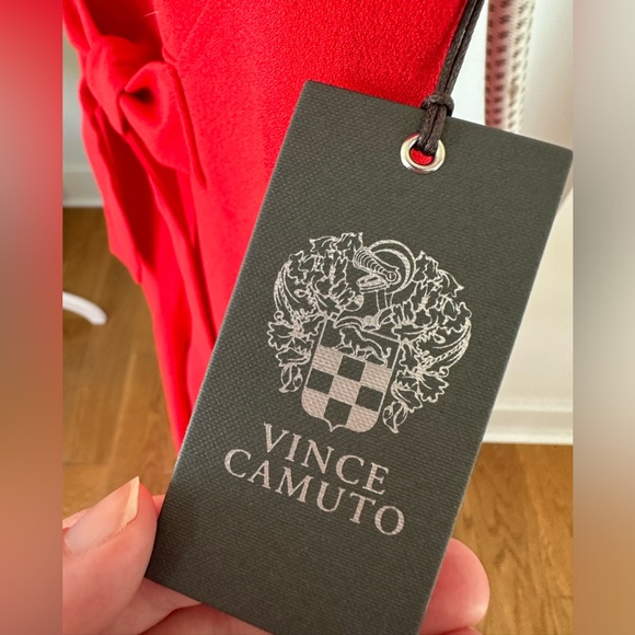 Gorgeous sleeveless red Vince CamUTO jumpsuit in 8P NWT - Picture 4 of 7